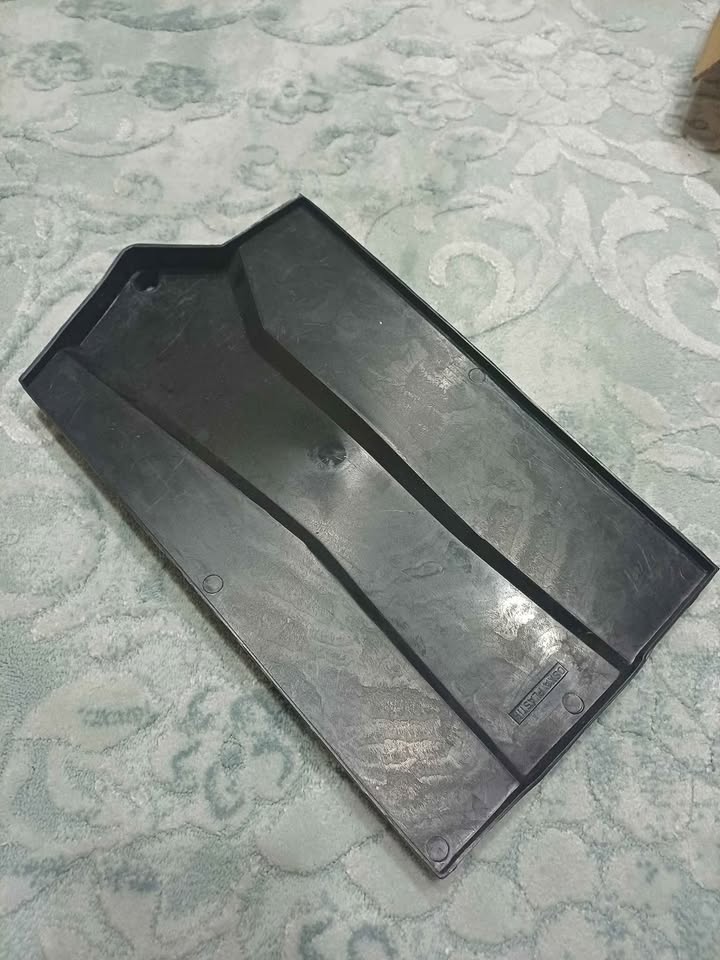 Renault 9/11 Akü Alt Plastiği